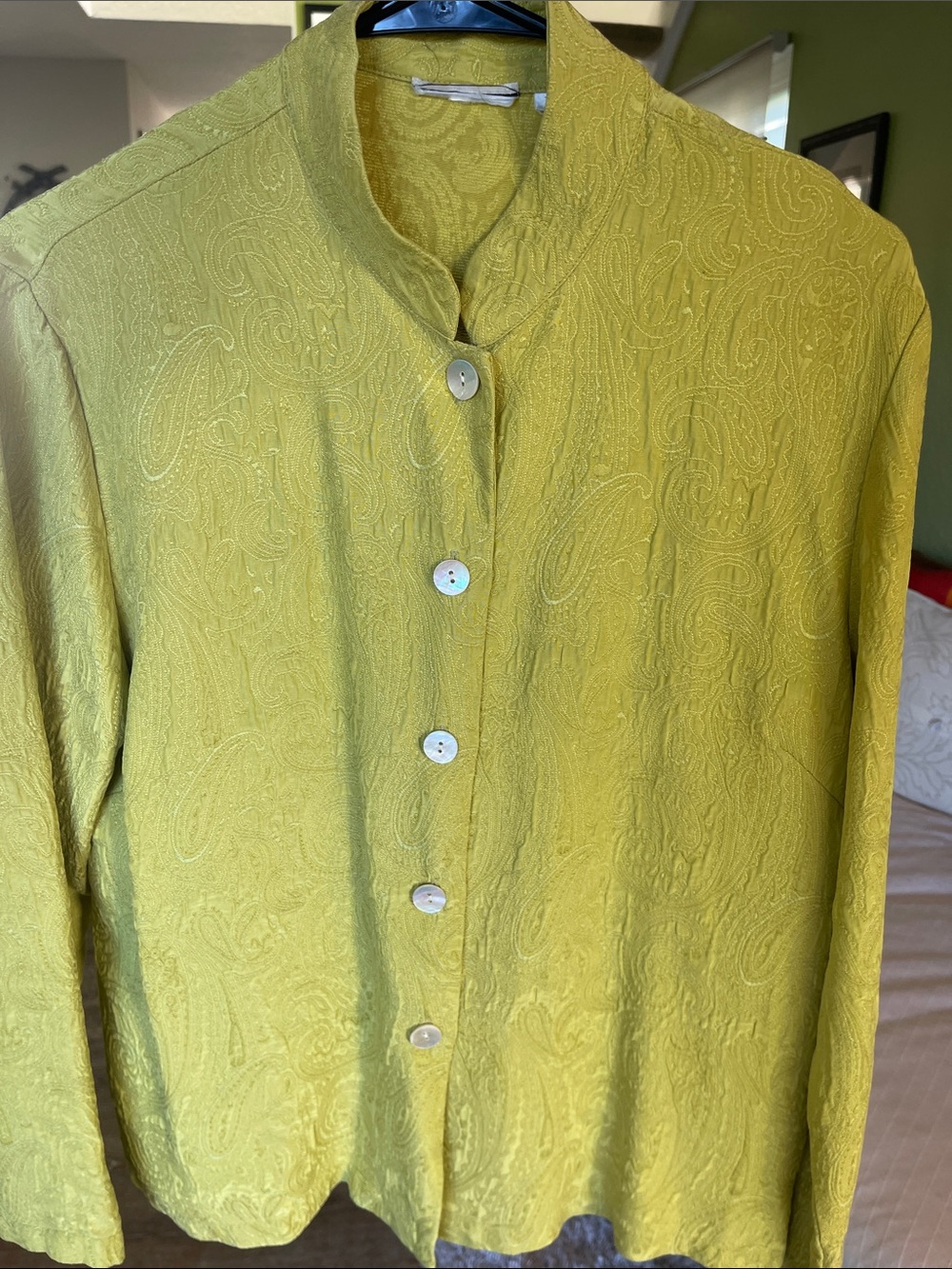 Women’s Lightweight Paisley-Textured Lime Jacket